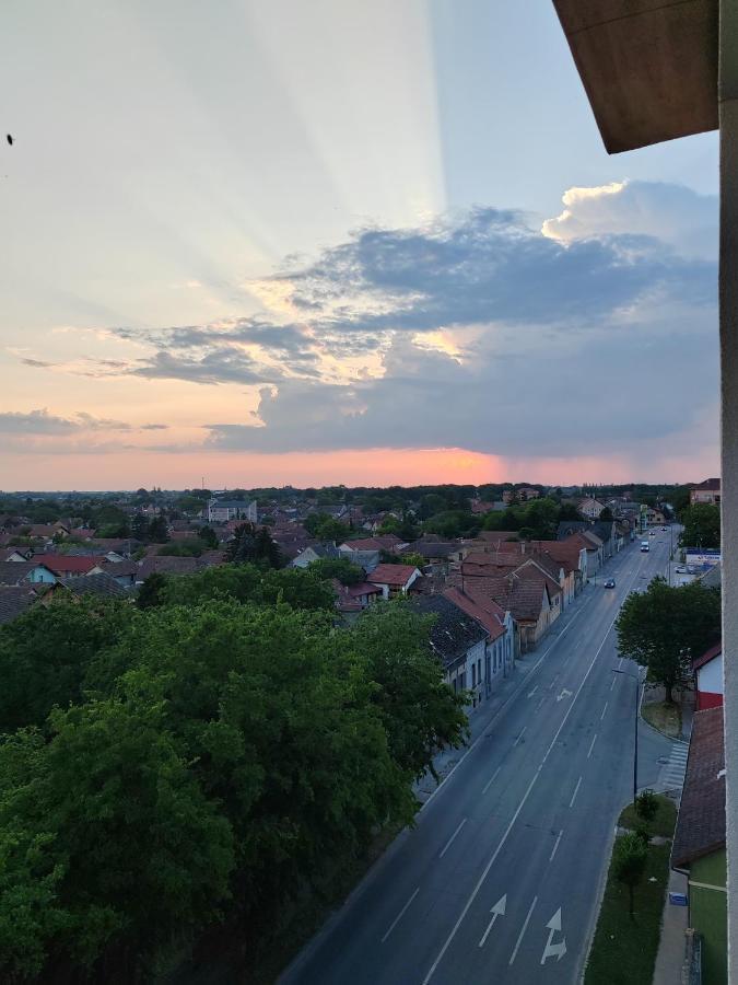 Krstic_Lux Apartman Subotica Eksteriør bilde